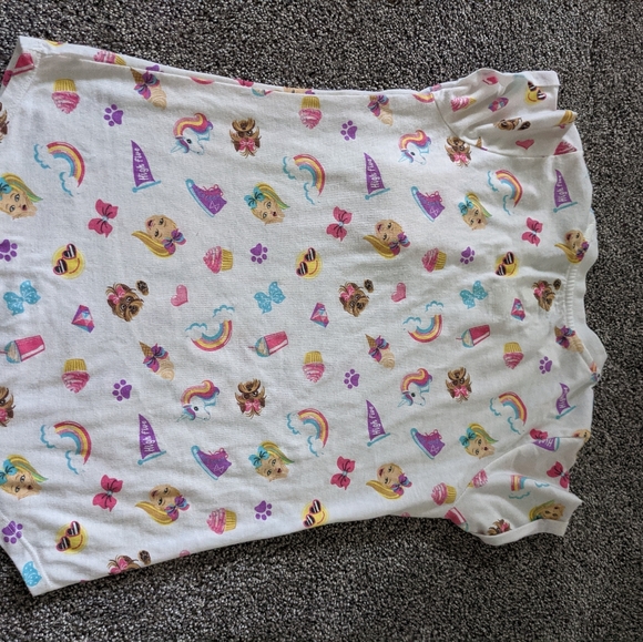 3/$15 JoJo Siwa Tee - Picture 4 of 4